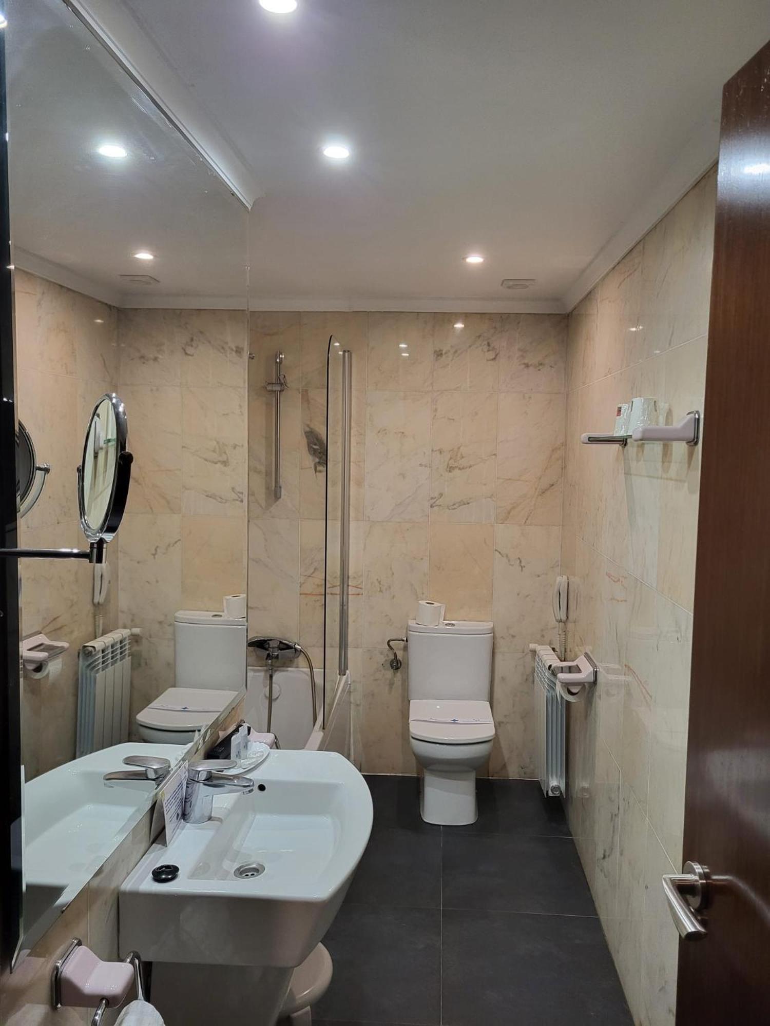 Hotel Leonor Miron Soria Exterior foto